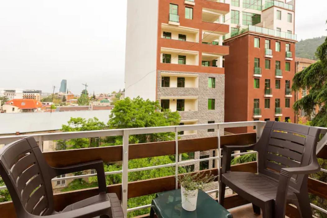Center Of The Tbilisi Apartment Ngoại thất bức ảnh